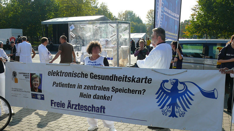 Bild:Demo freiheit statt angst berlin 11.10.08 str 023.jpg
