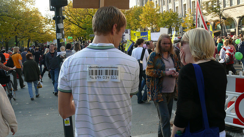 Bild:Demo freiheit statt angst berlin 11.10.08 str 157.jpg