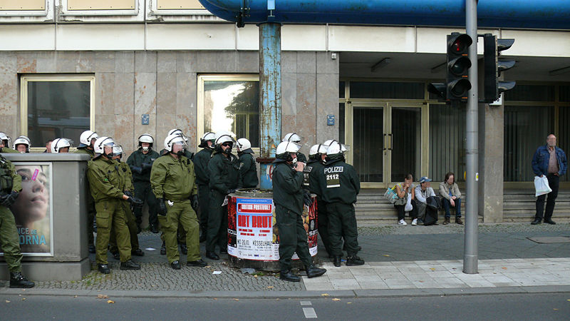 Bild:Demo freiheit statt angst berlin 11.10.08 str 173.jpg