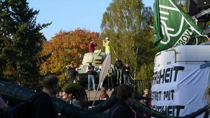 Bild:Demo freiheit statt angst berlin 11.10.08 str 192.jpg