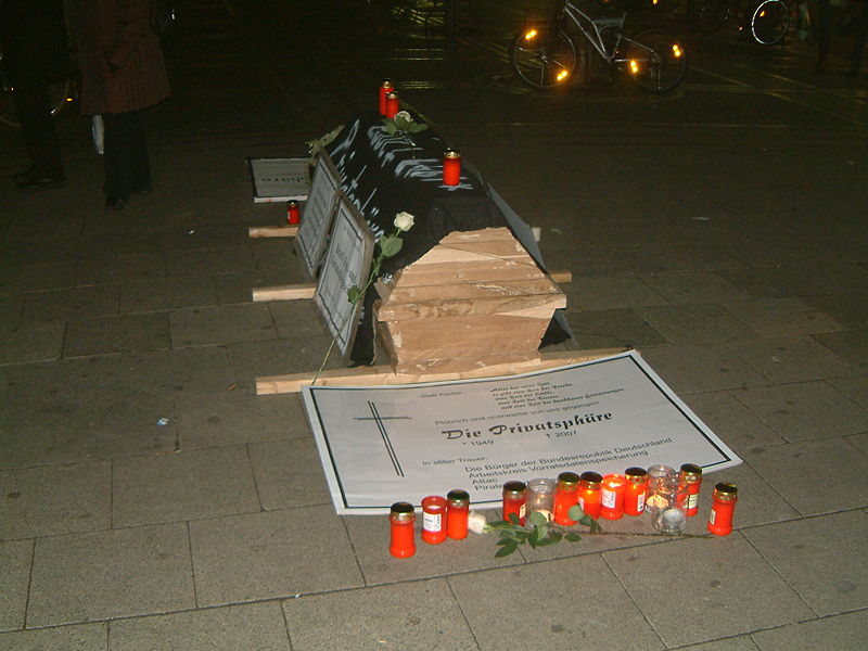 Bild:Frankfurt Trauerzug 8.jpg