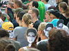 Demonstranten mit Snowden-Maske
