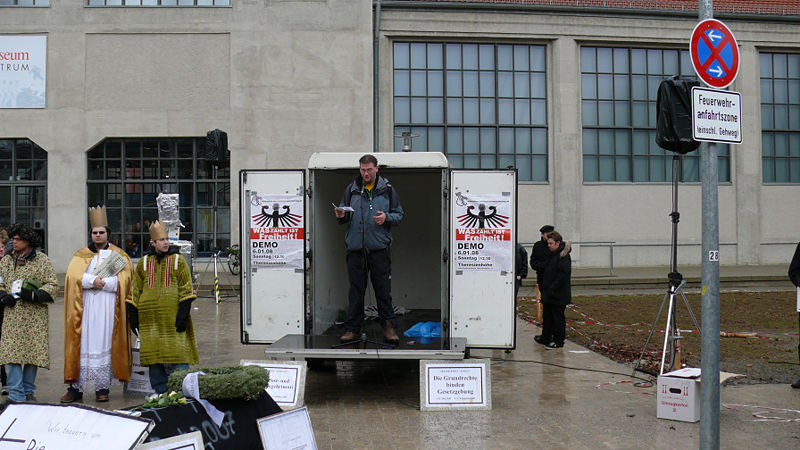 Datei:Was zaehlt ist freiheit 06.jpg